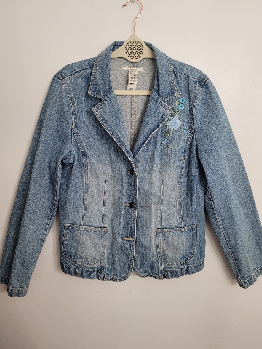 Crazy Horse Women’s XL Blue Denim Jacket Floral Embroidered Collared Pockets